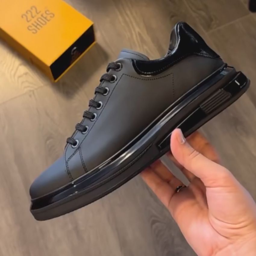 Alexander™ – Stil och komfort i en tidlös herrsneaker