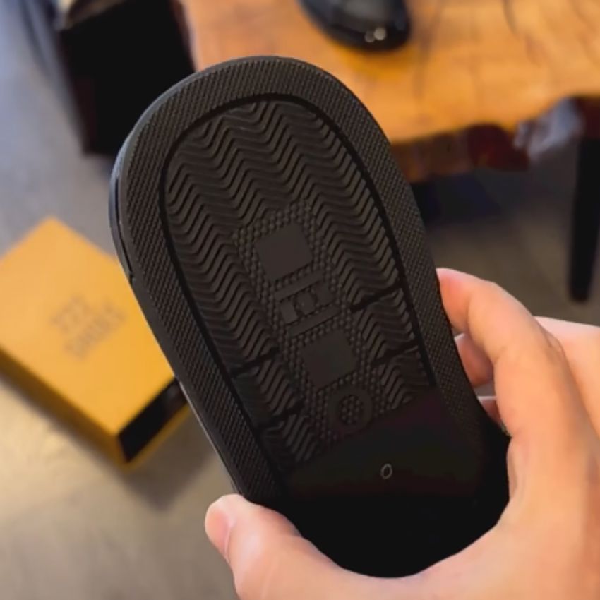 Alexander™ – Stil och komfort i en tidlös herrsneaker